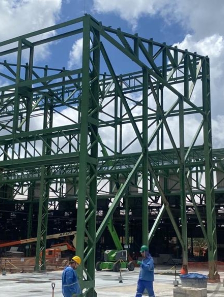 Construção e reforma de empreendimentos empresariais e industriais