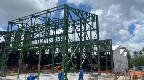 Construção e reforma de empreendimentos empresariais e industriais